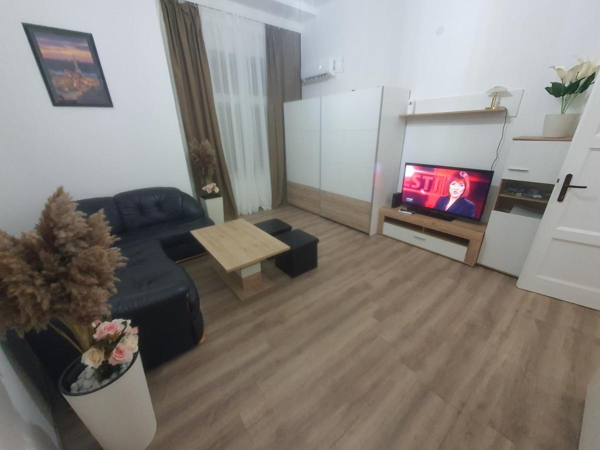 Beograd Centar Appartement Buitenkant foto